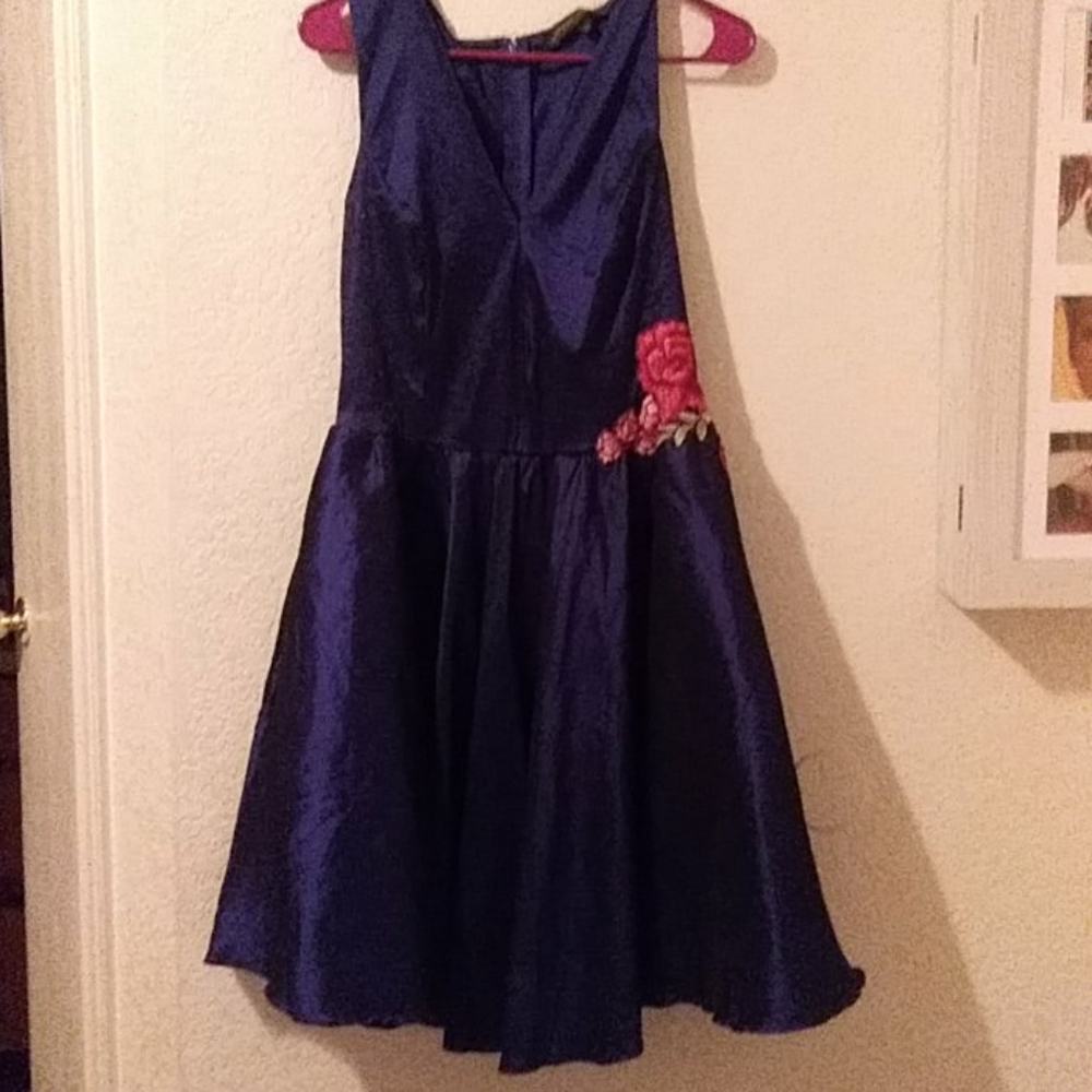 Royal blue dress w/rose applique